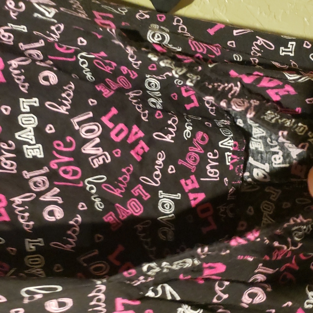 Valentines PJ'S ๐ - Picture 5 of 5